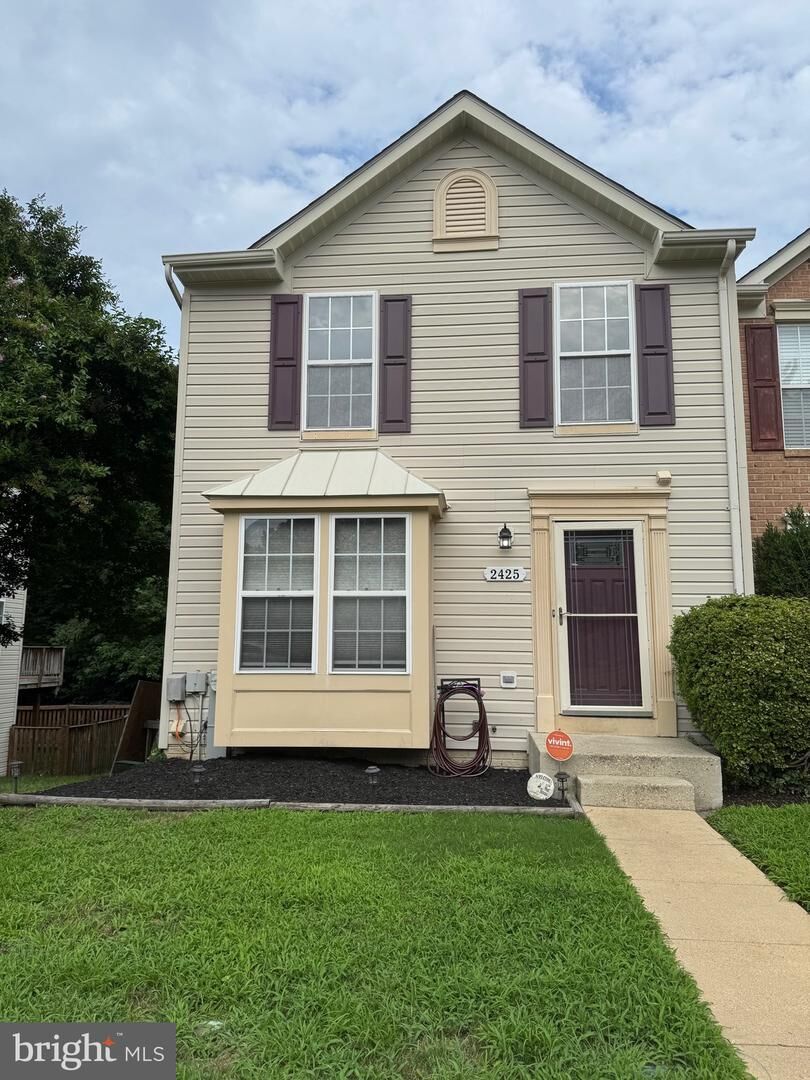 Property Photo: 2425 Green Leaf Terrace MD 20732