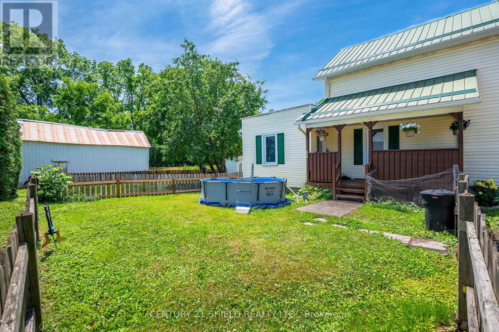 Property Photo: 46 Joseph Street ON K0C 1H0