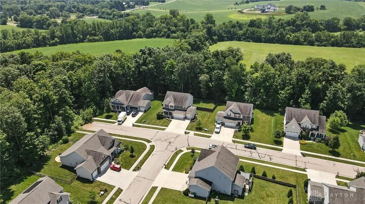 Property Photo: 2567 Trafalgar Place OH 45385