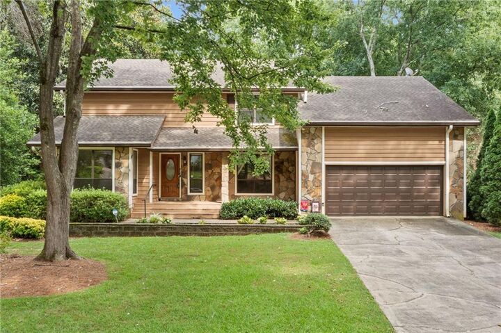 Property Photo:  403 Greenfield Court  GA 30068 