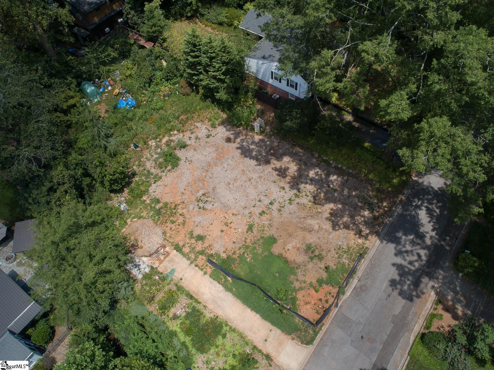 Property Photo: 26 Windsor Drive SC 29609