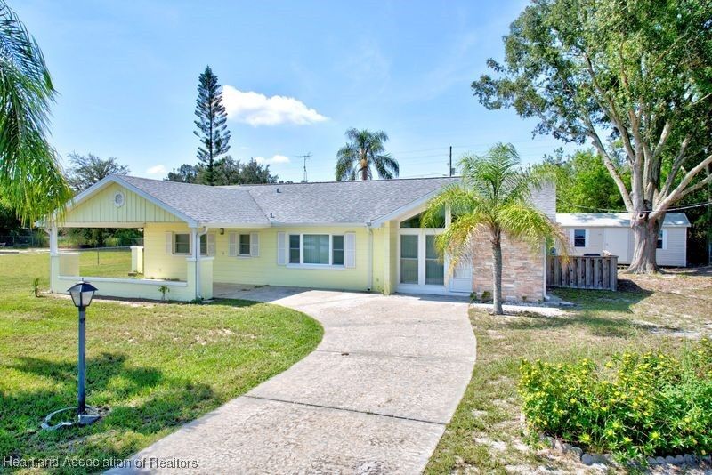 Property Photo:  2702 Nautilus Drive  FL 33825 