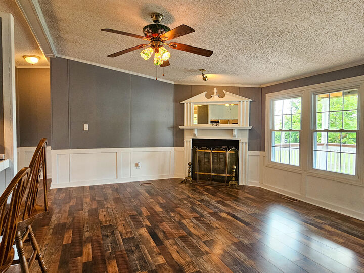 Property Photo:  365 Meadowbrook Drive  KY 40484 