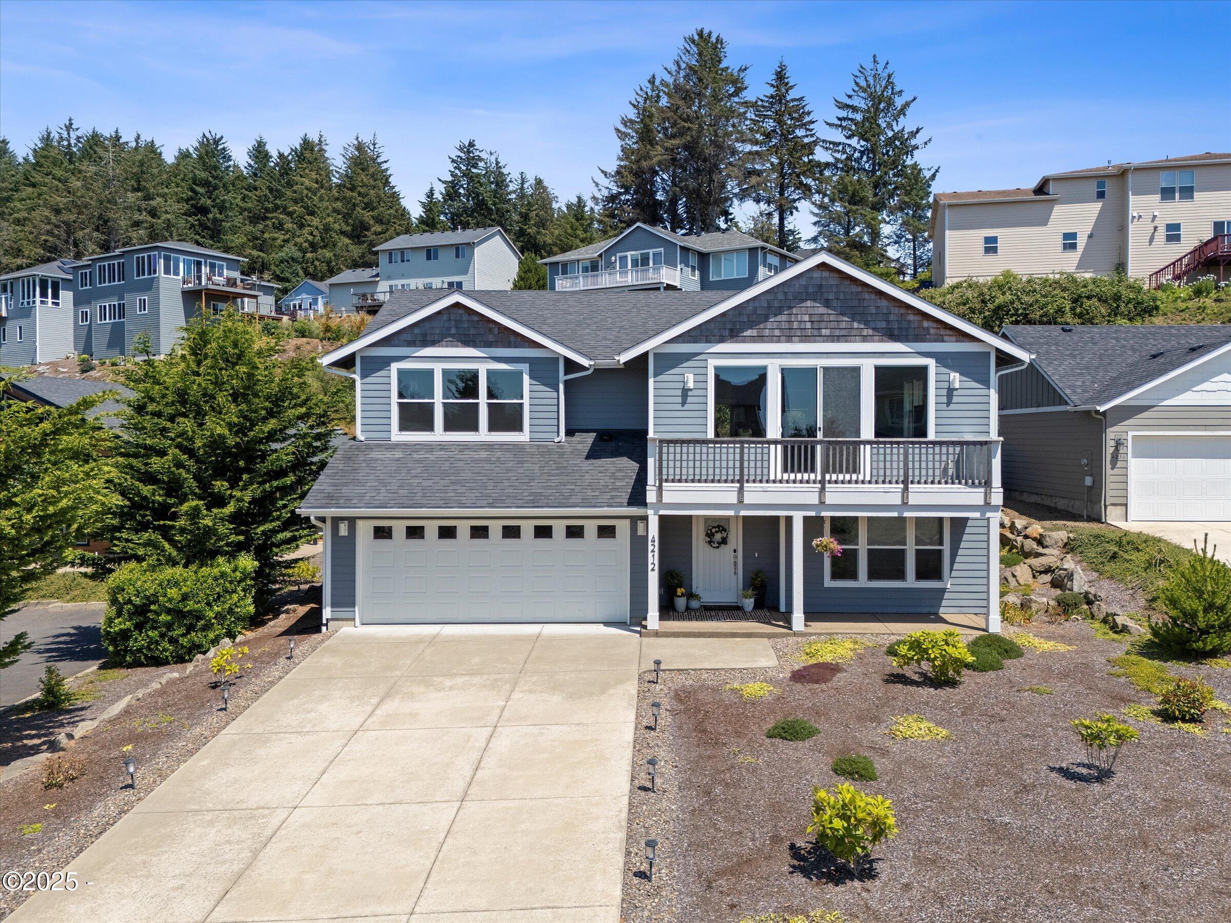 Property Photo: 4212 SE Jetty Avenue OR 97367