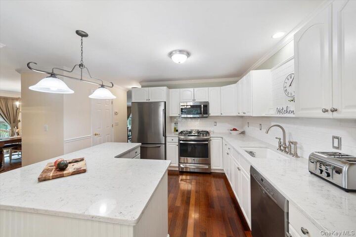 Property Photo:  1510 Maple Avenue  NY 10566 
