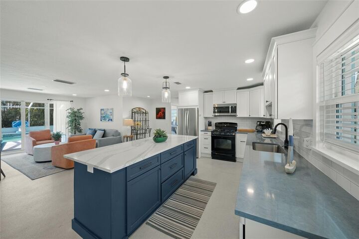 Property Photo:  307 57th Street  FL 34217 
