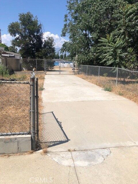 754 W Belmont Street  Ontario CA 91762 photo