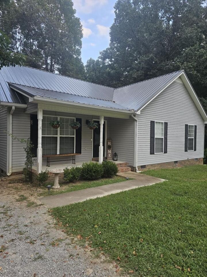 Property Photo: 36 White Oak Dr TN 38468