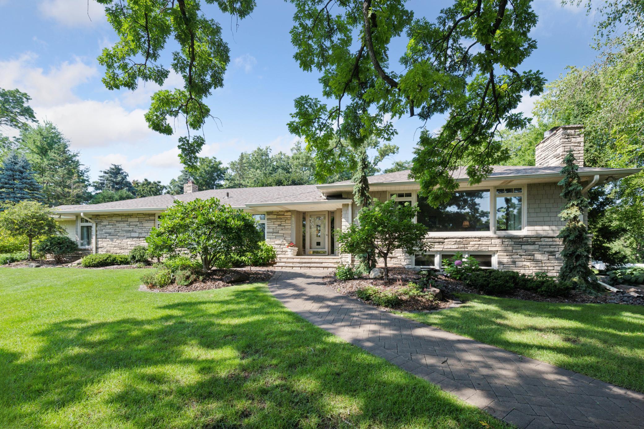 Property Photo: 5517 Knoll Drive MN 55436