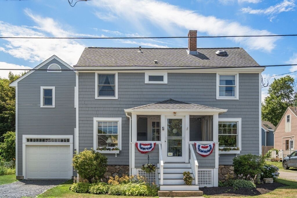 Property Photo:  5 Parker St  MA 01966 