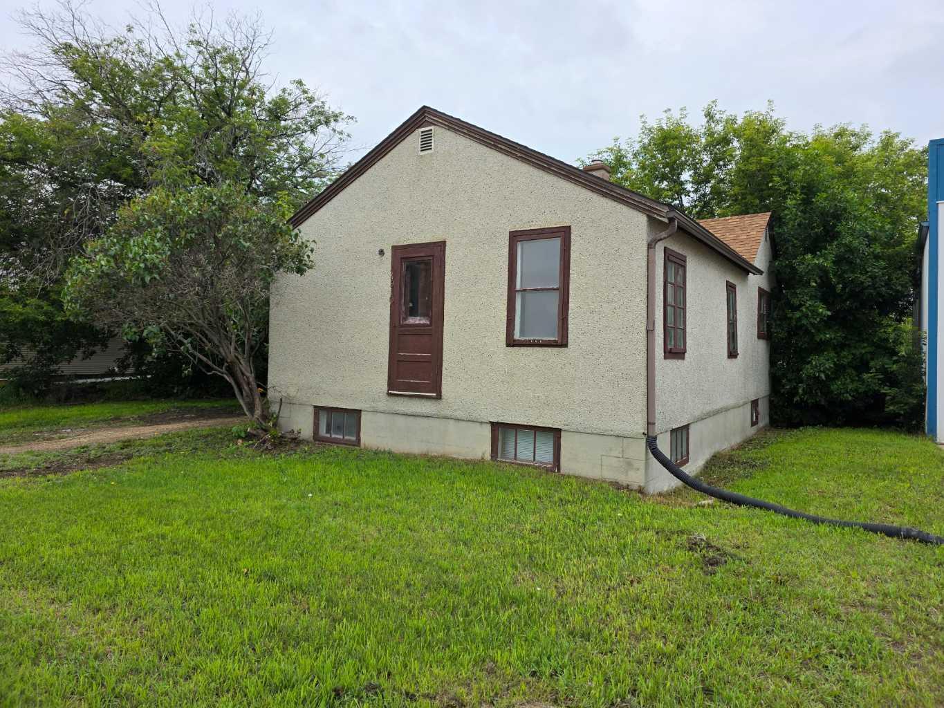 Property Photo: 4910 Hwy 2A AB T4L 1J8