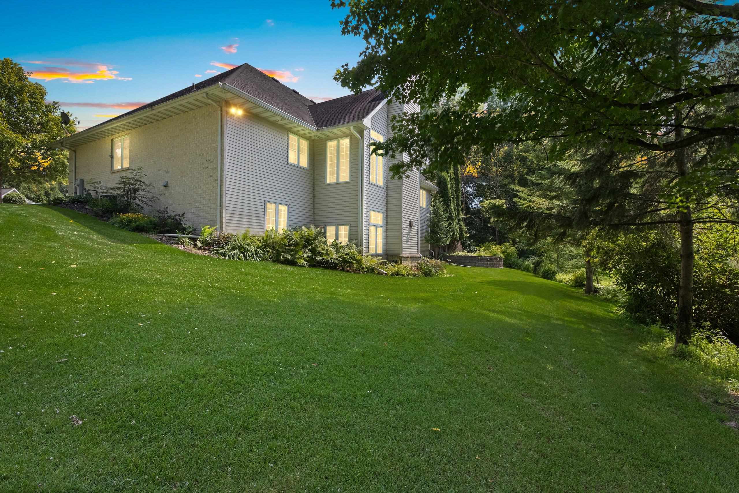 Property Photo:  175 Burgundy Court  WI 54302-5254 
