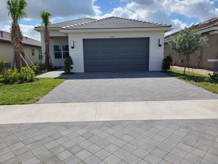13264 SW Blue River Road  Port Saint Lucie FL 34987 photo