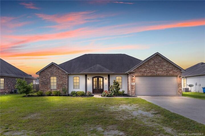 Property Photo:  1463 Trisha Court  LA 70611 