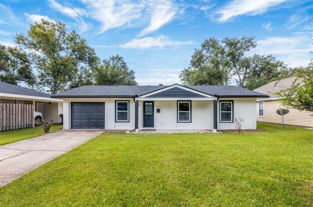 Property Photo:  317 Overhill Drive  LA 70605 