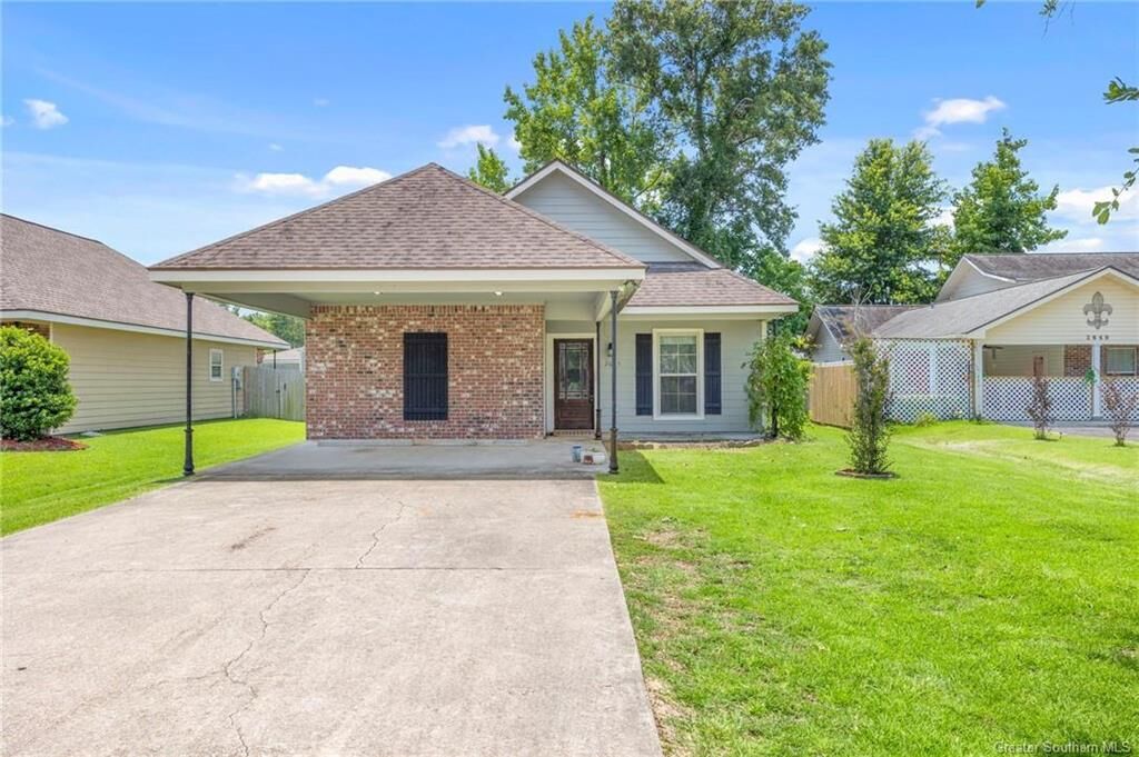 Property Photo:  2635 Magnolia Lane  LA 70605 