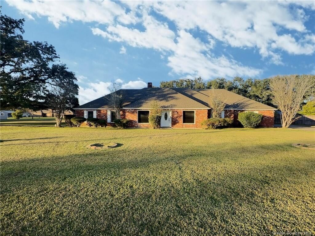 Property Photo:  2721 Wilson Drive  LA 70607 