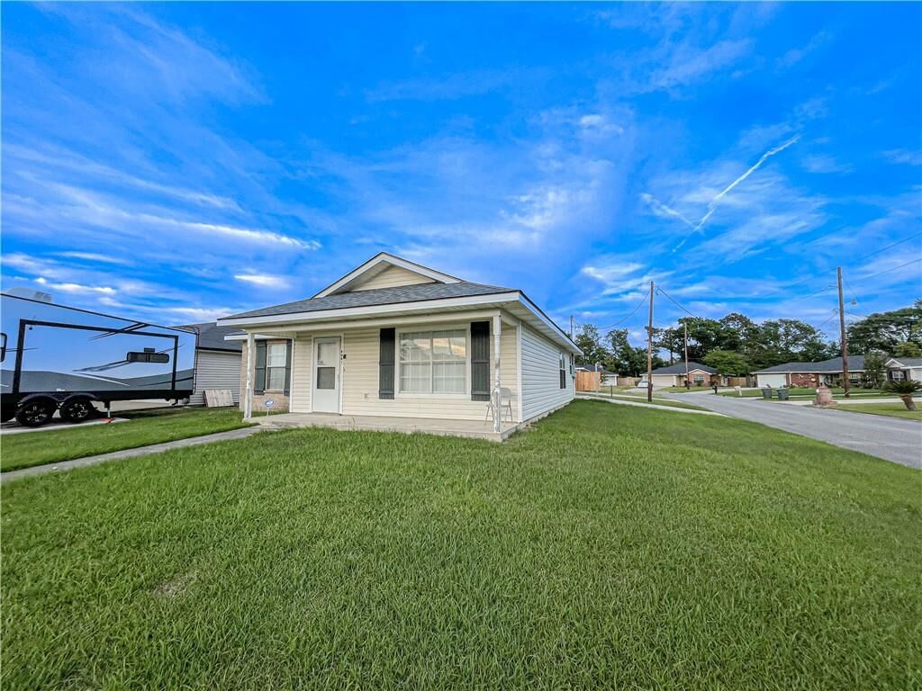 Property Photo:  4041 Fourden Lane  LA 70607 