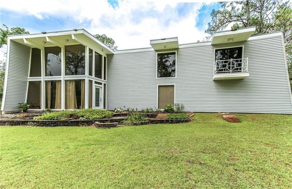 Property Photo:  1347 Loblolly Lane  LA 76011 