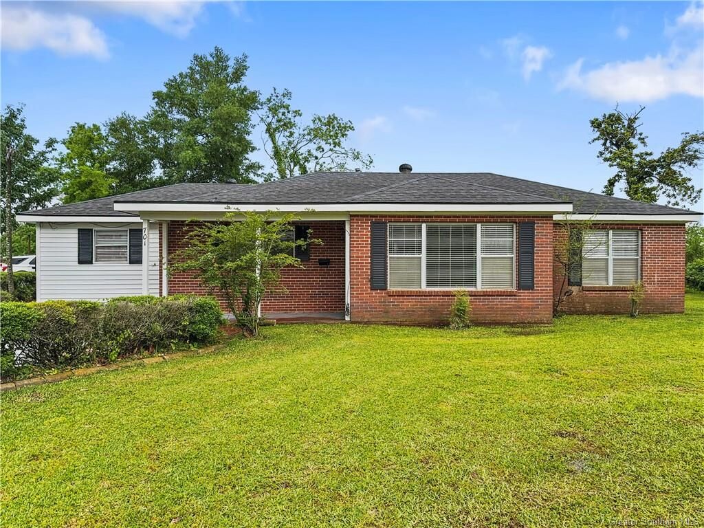 Property Photo:  701 McKinley Street  LA 70669 