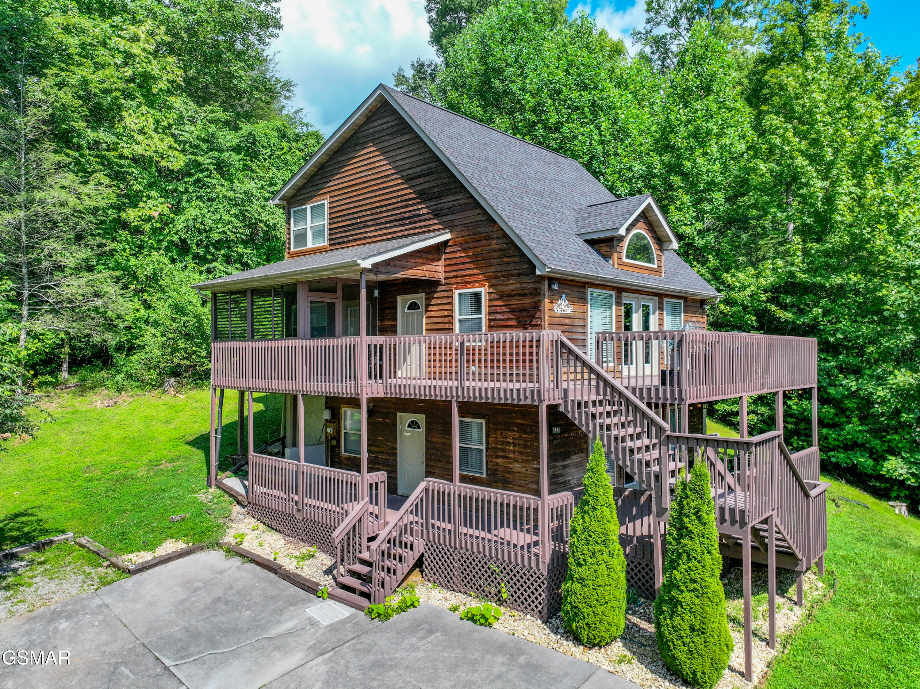 Property Photo: 1727 Brent Hills Boulevard TN 37738