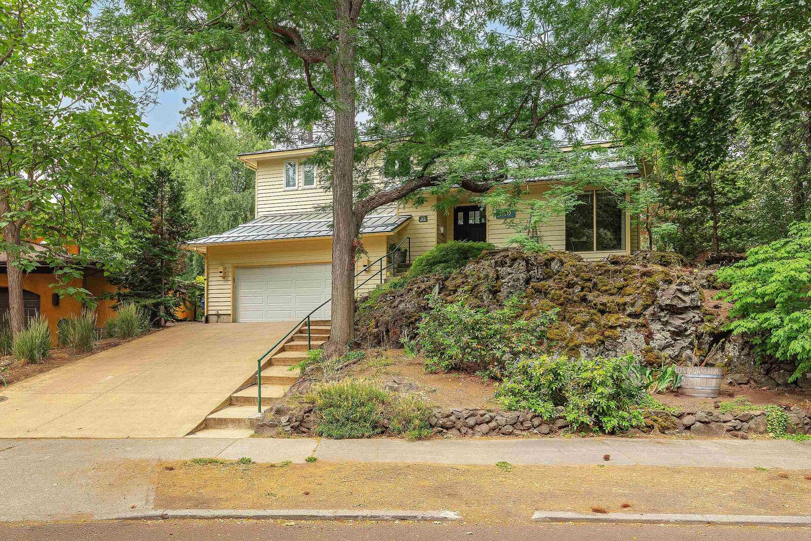 Property Photo: 129 W 22nd Ave WA 99203