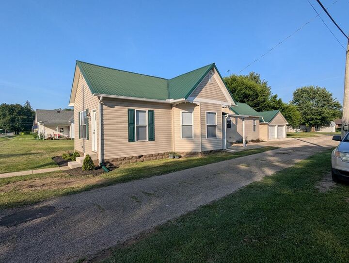Property Photo:  115 2nd St  OH 45628 