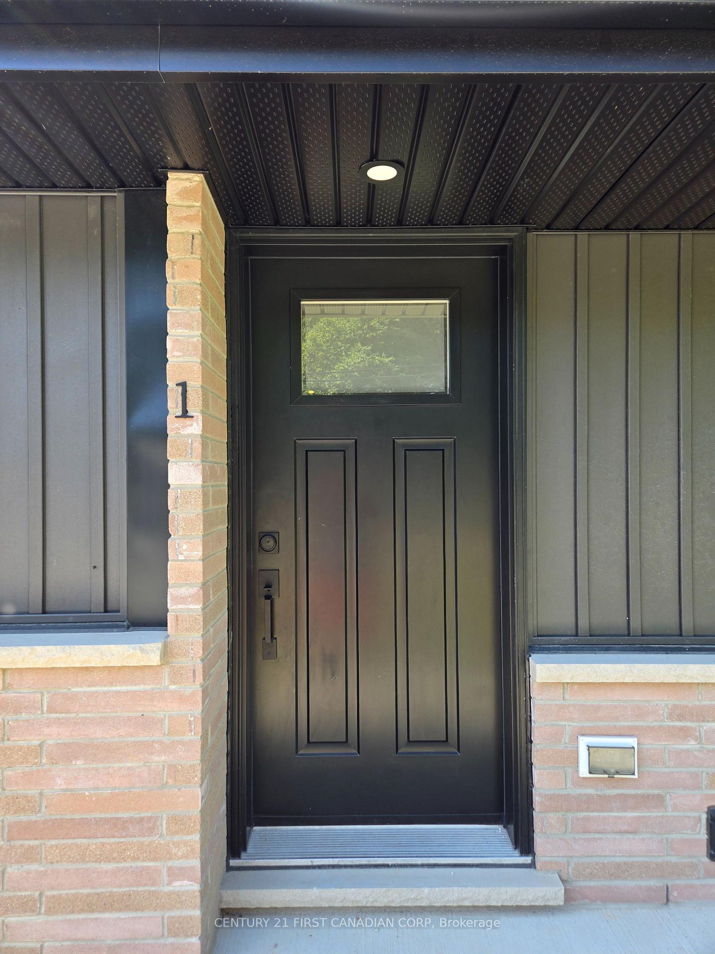 Photo de la propriété:  640 Victoria Street 1  ON N5Y 4C1 