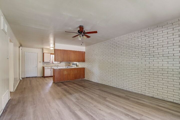 Property Photo: 401 Branch Street TX 76574