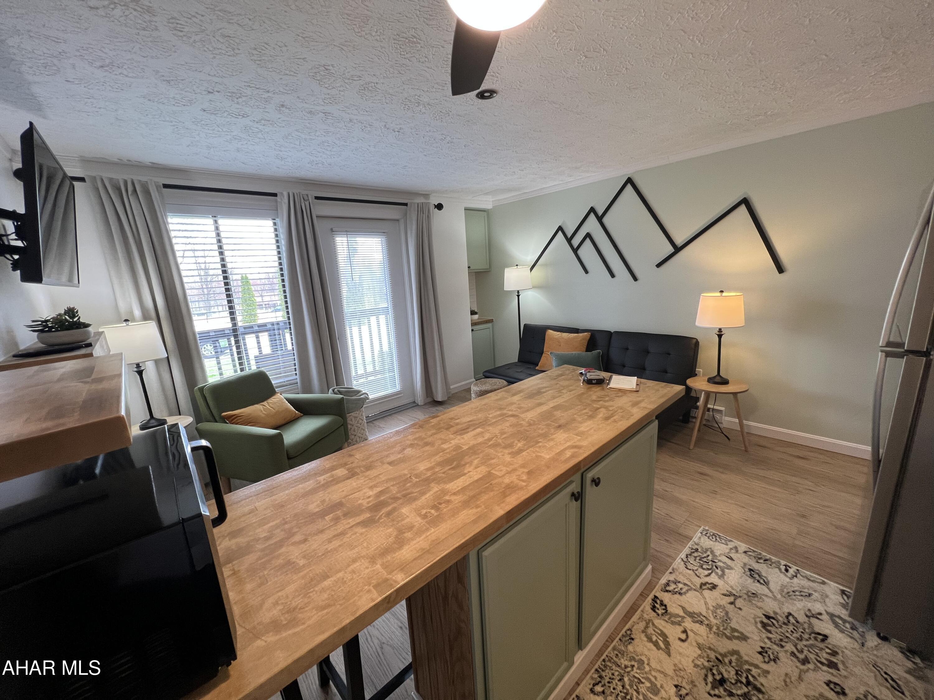 Property Photo:  125 E Valley Point Lane 1108  PA 16625 
