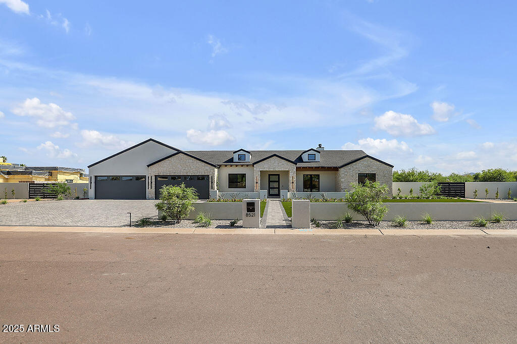 8521 E Desert Cove Avenue  Scottsdale AZ 85260 photo