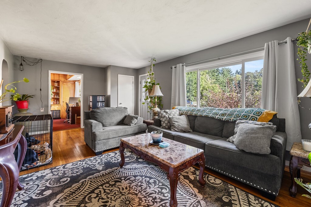 Property Photo:  3205 Shellhart Rd  OH 44203 