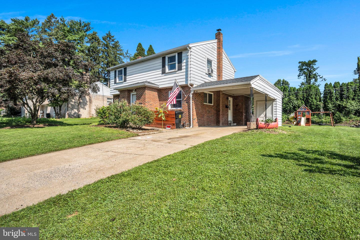 Property Photo:  521 Park Terrace  PA 17111 