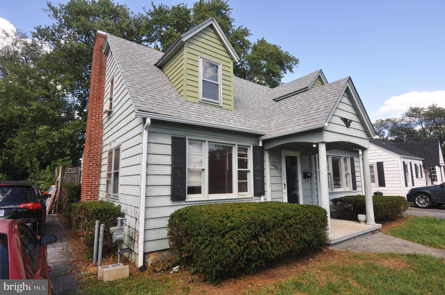 Property Photo: 204 Bellview Avenue A VA 22601