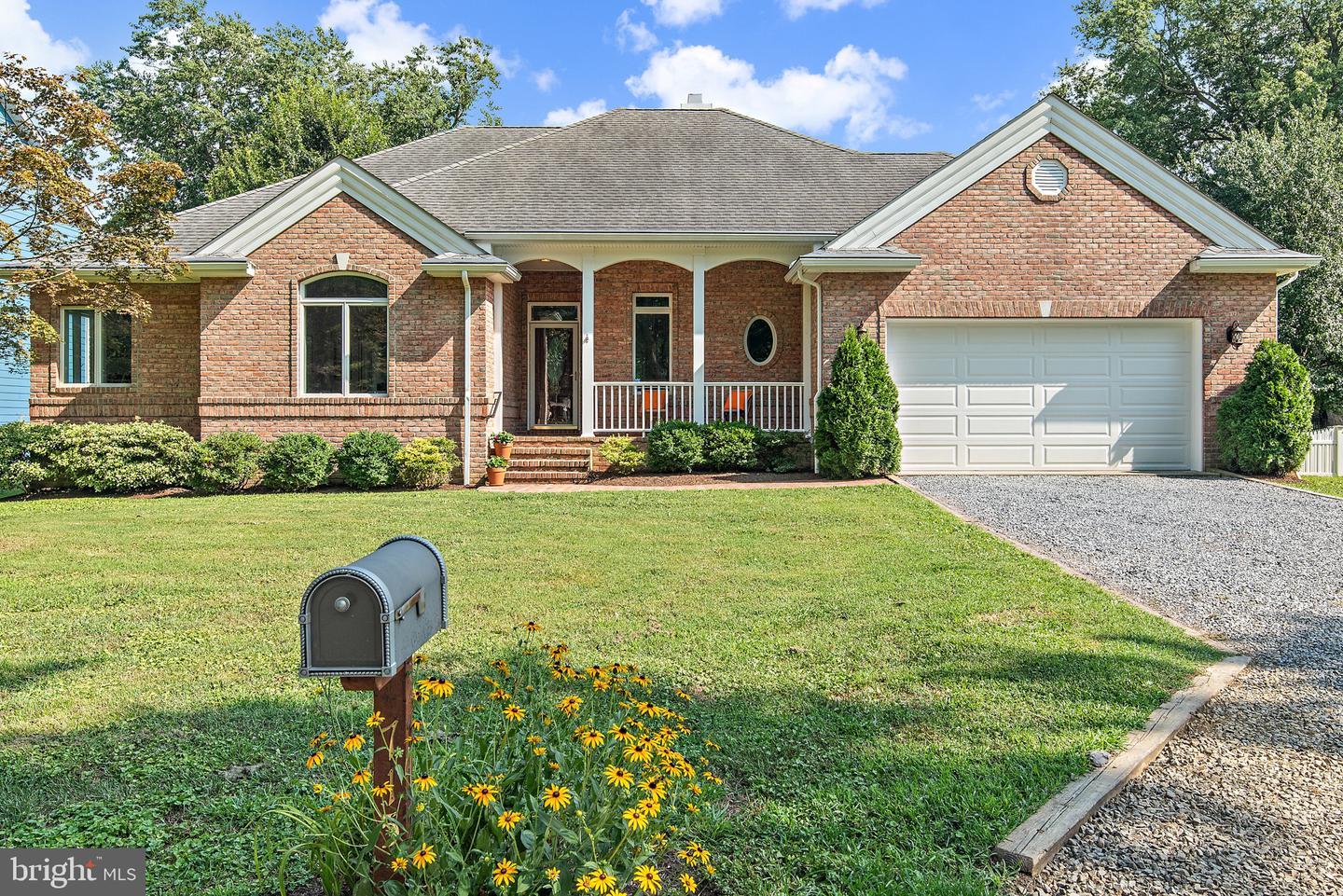 Property Photo: 715 Dogwood Lane MD 21409