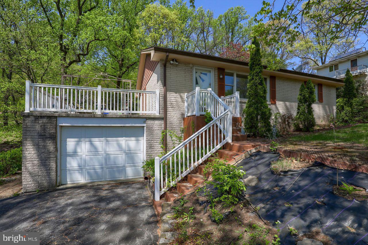 Property Photo:  1942 Miller Road  PA 17036 