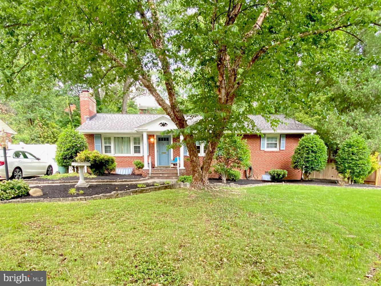 Property Photo: 6055 N Morgan Street VA 22312
