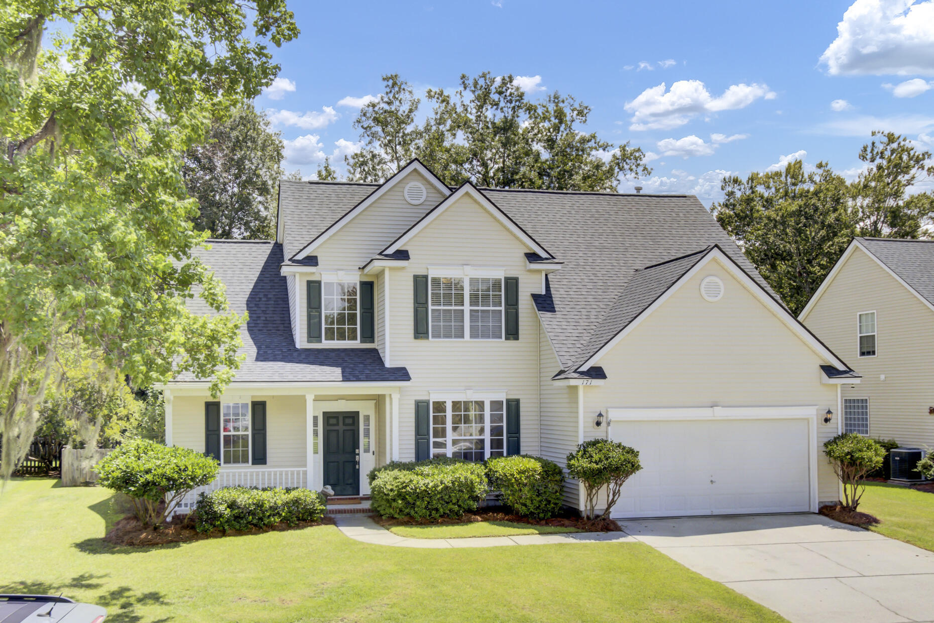 Property Photo: 171 Cabrill Drive SC 29414