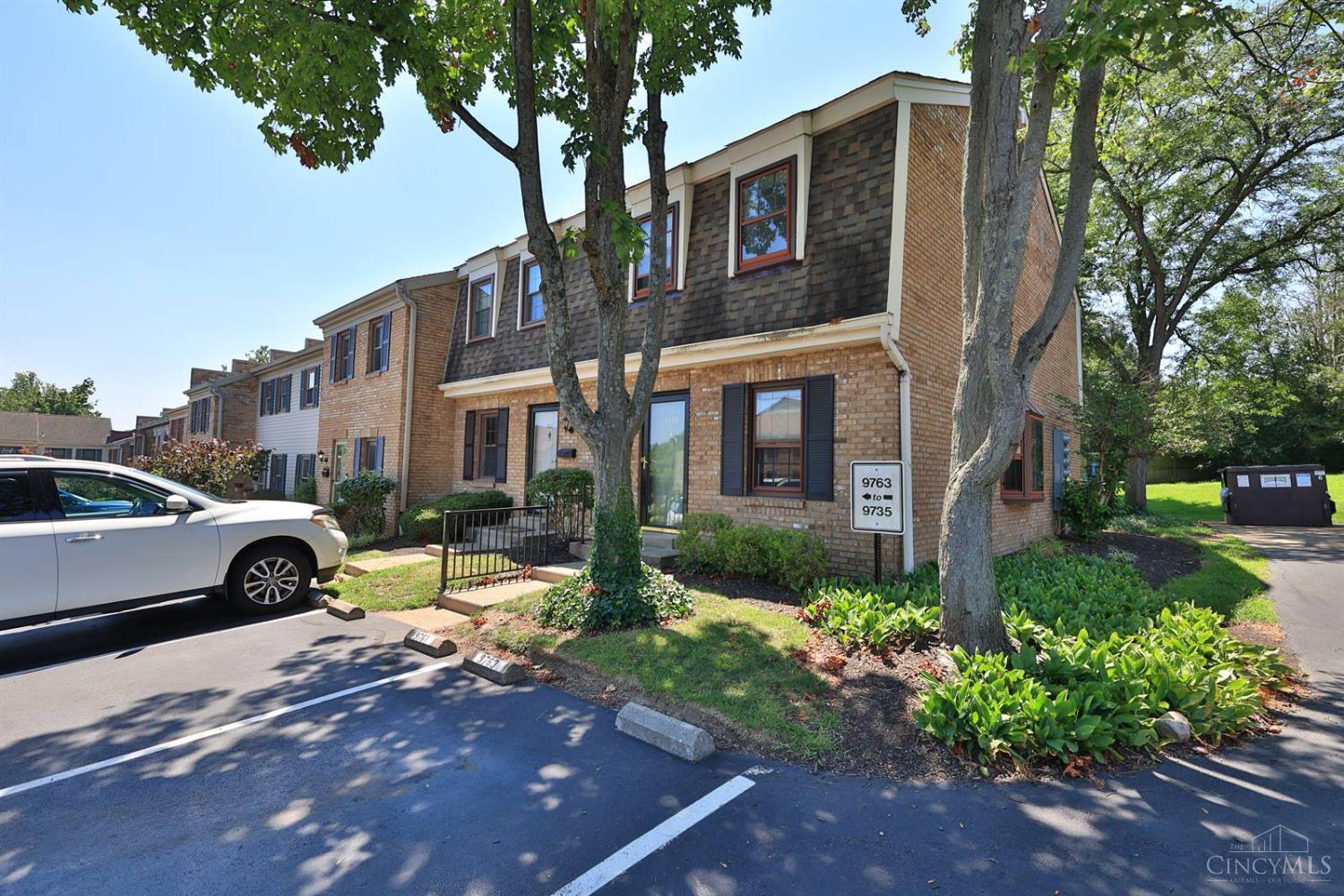 Property Photo: 9763 Bunker Hill Lane OH 45242