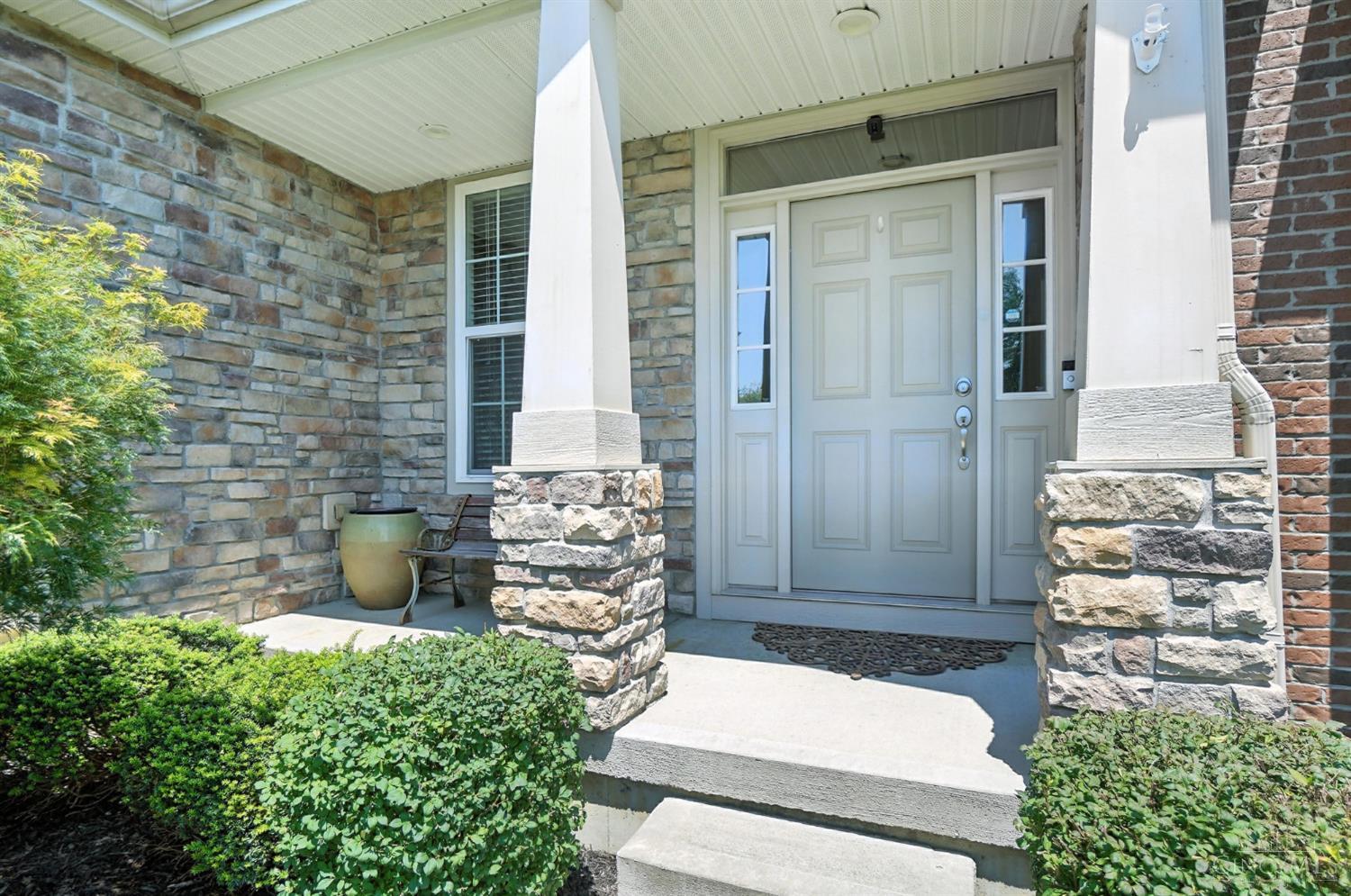 Property Photo:  482 Calumet Farms Drive  OH 45036 