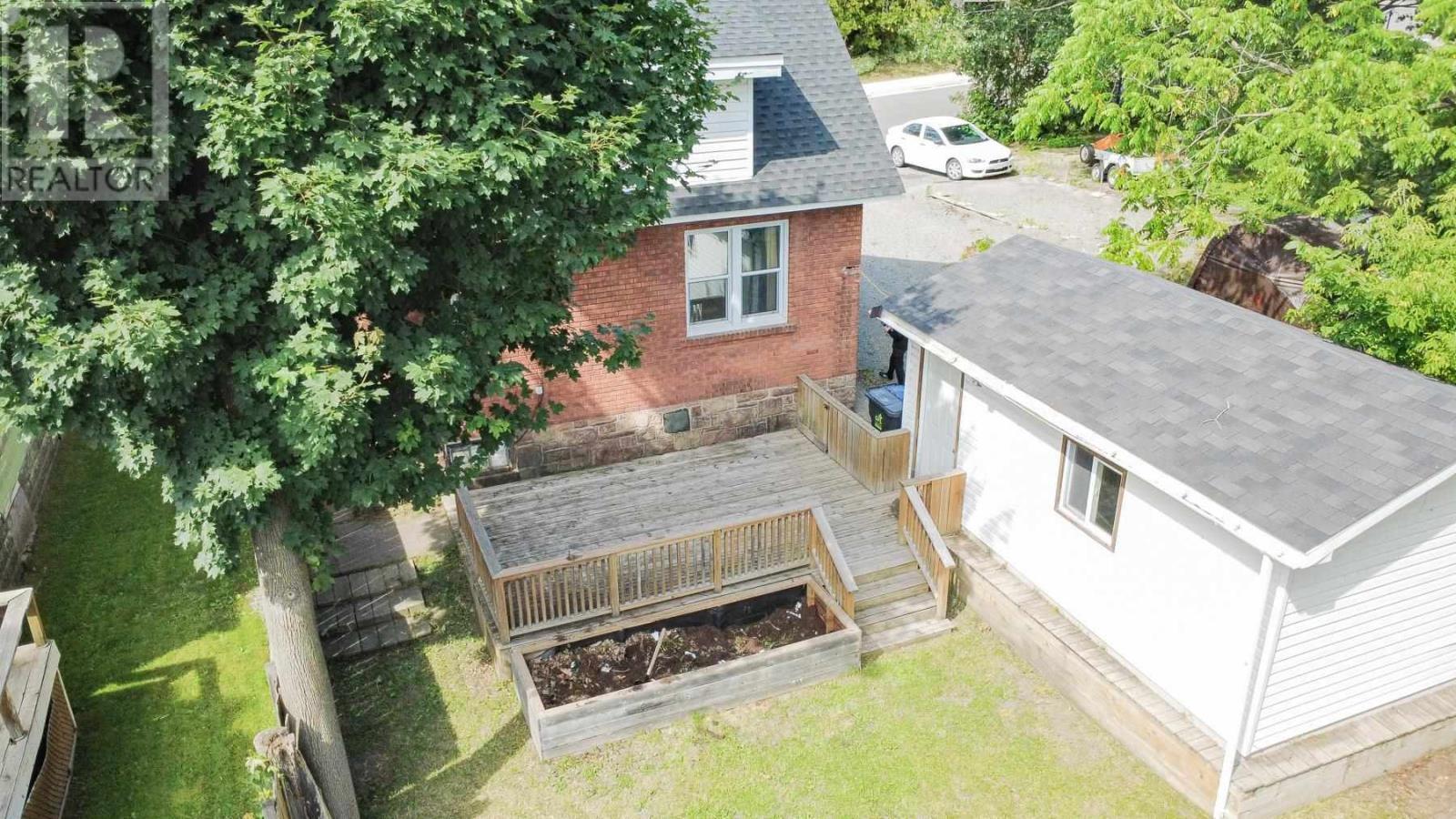 Photo de la propriété: 95 Wemyss St ON P6B 1B6