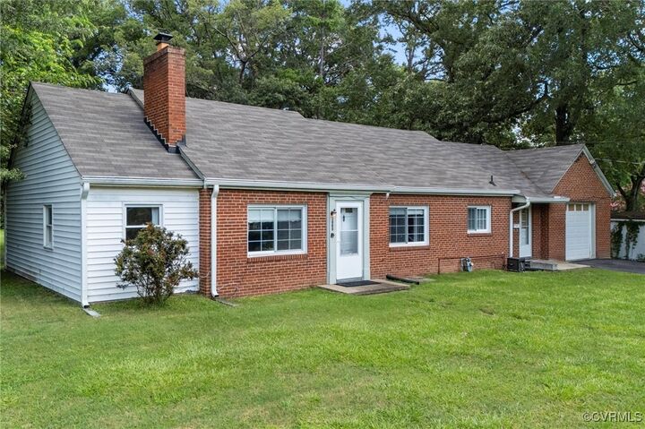 Property Photo:  3005 Sherwood Lane  VA 23860 