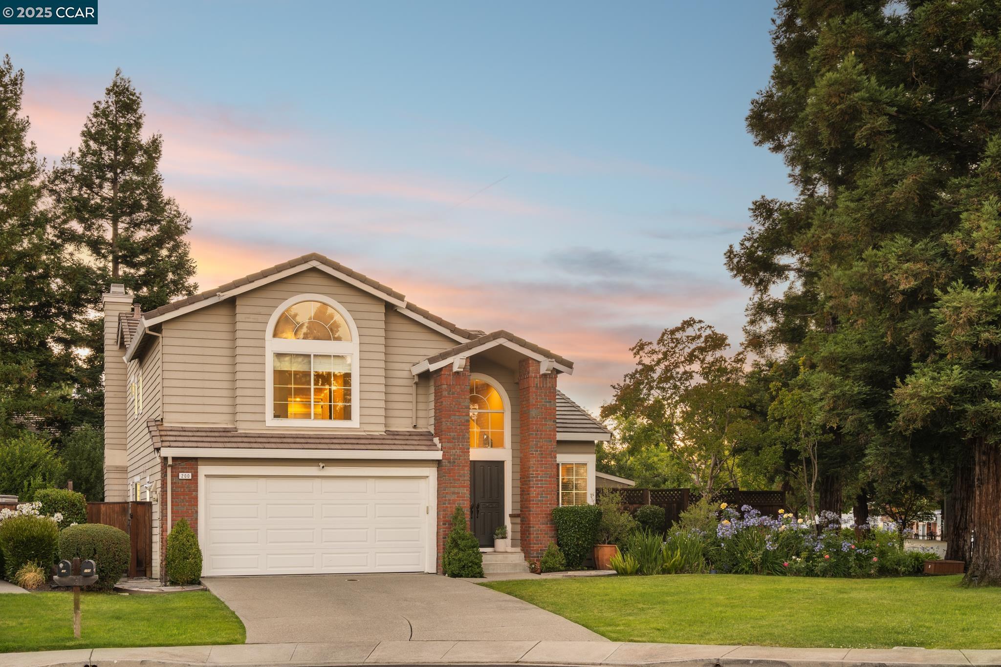 Property Photo: 200 Hat Creek Ct CA 94582