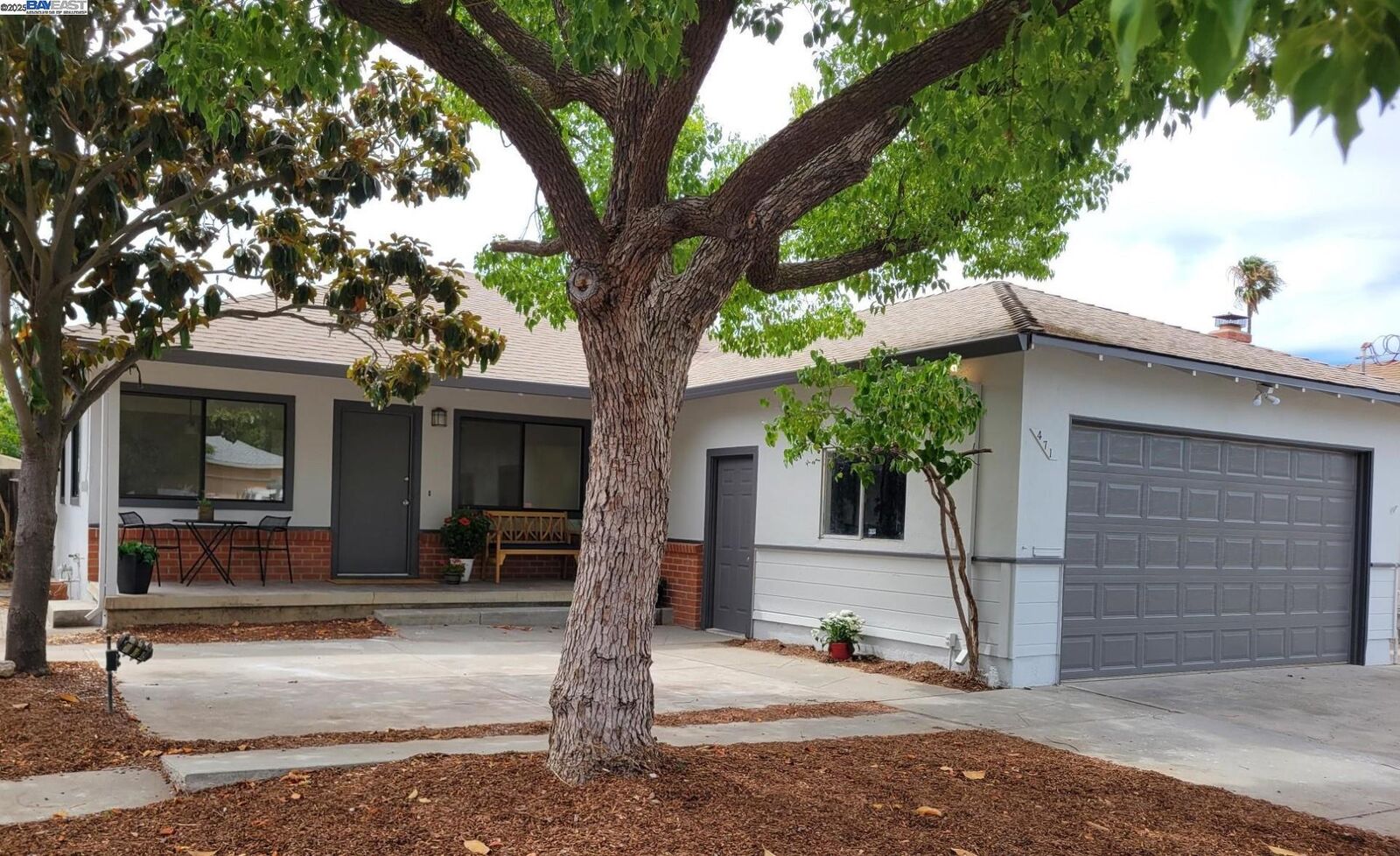 Property Photo: 471 Rose St CA 94550