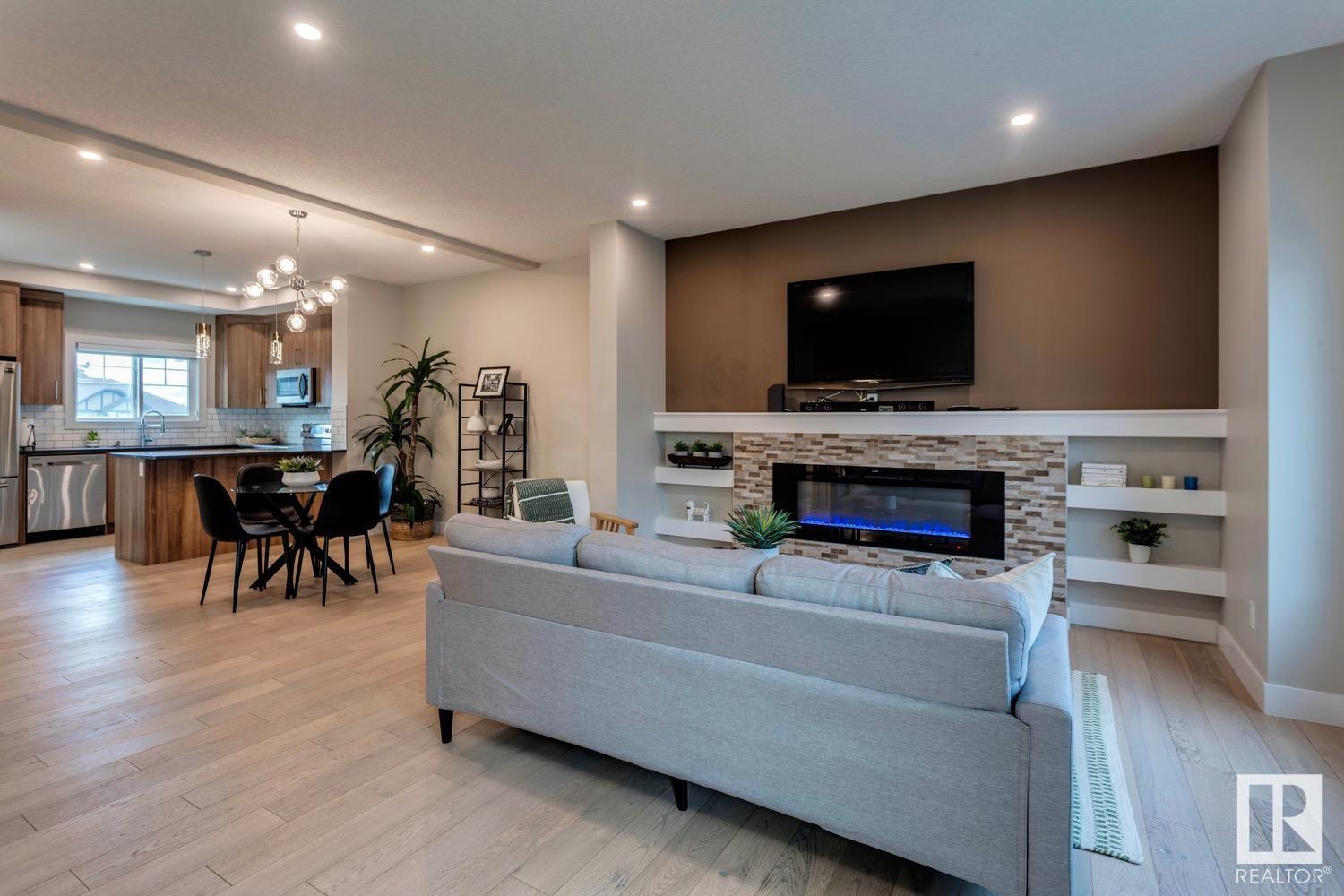Photo de la propriété:  230 Edgemont NW 4  AB T6M 0Y8 
