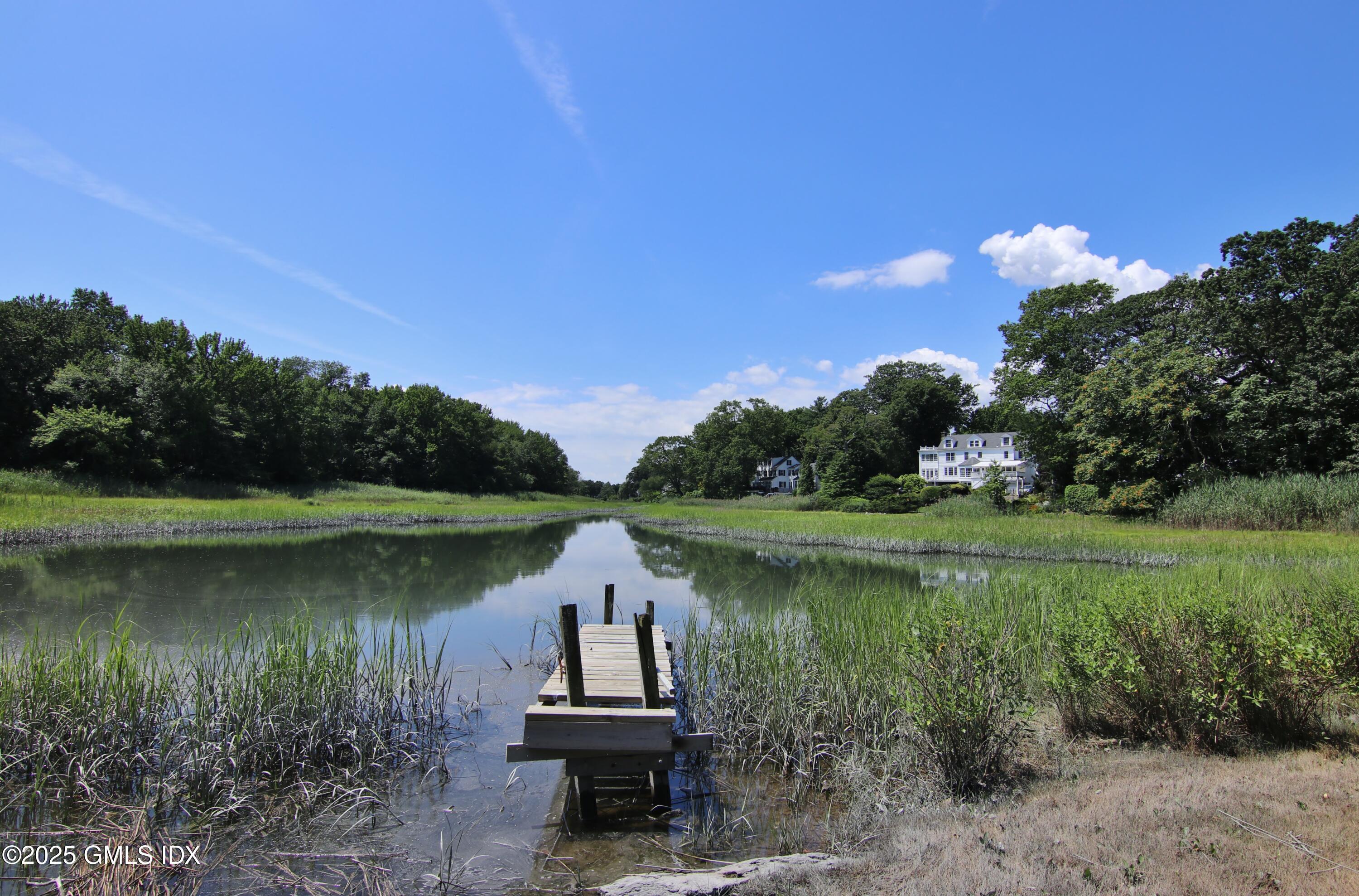 Property Photo: 420 Davis Avenue CT 06830