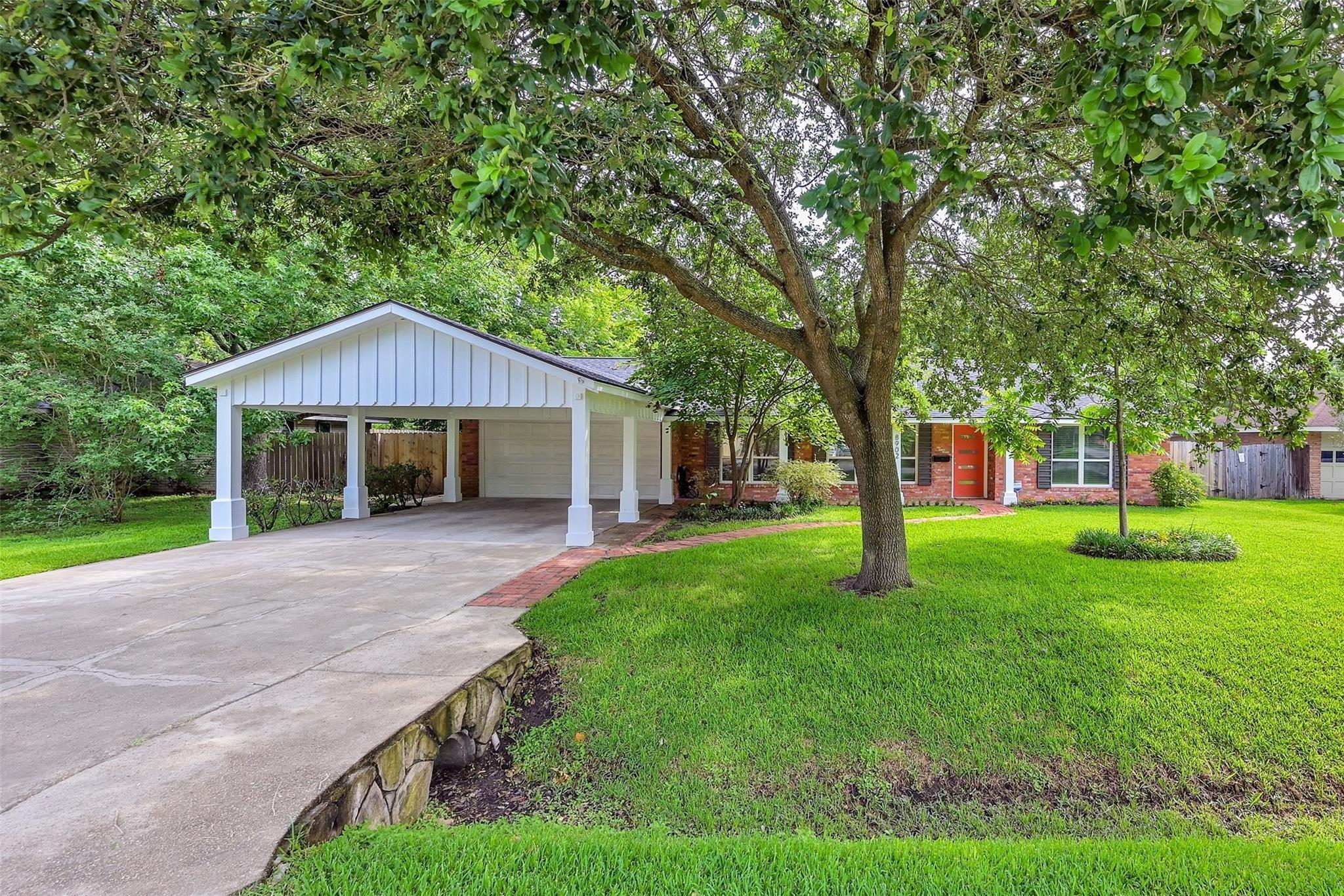 Property Photo: 8902 Theysen Drive TX 77080