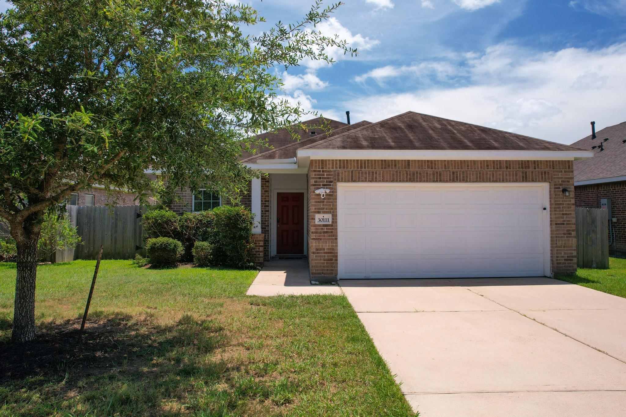 Property Photo: 30111 Saw Oaks Drive TX 77355