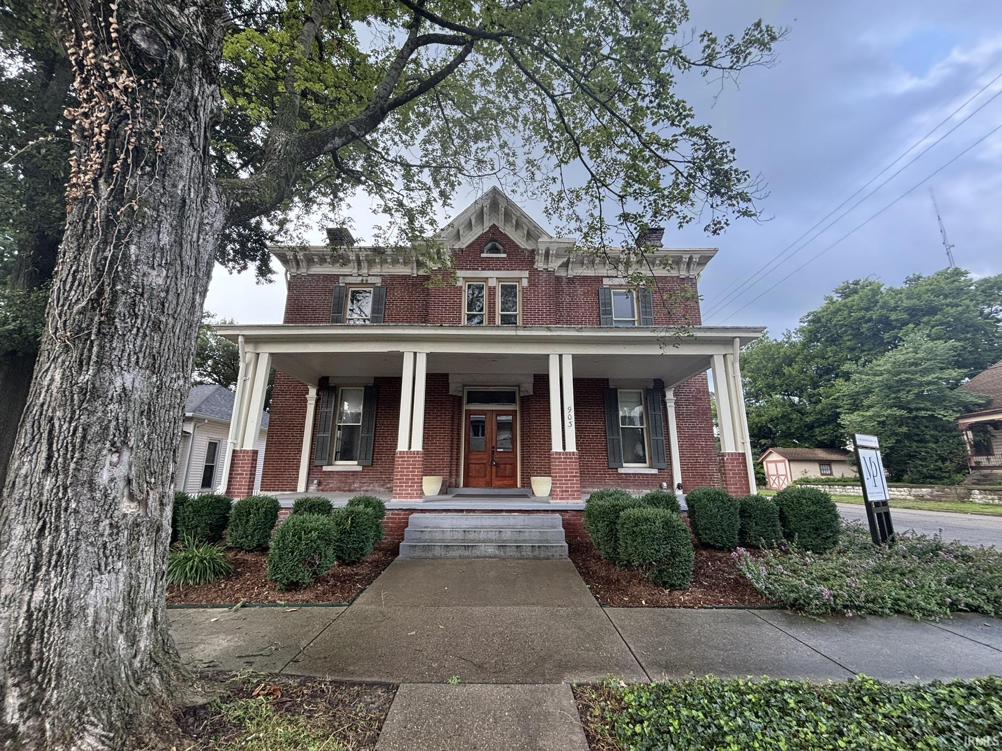 Property Photo: 903 Broadway Street IN 47591