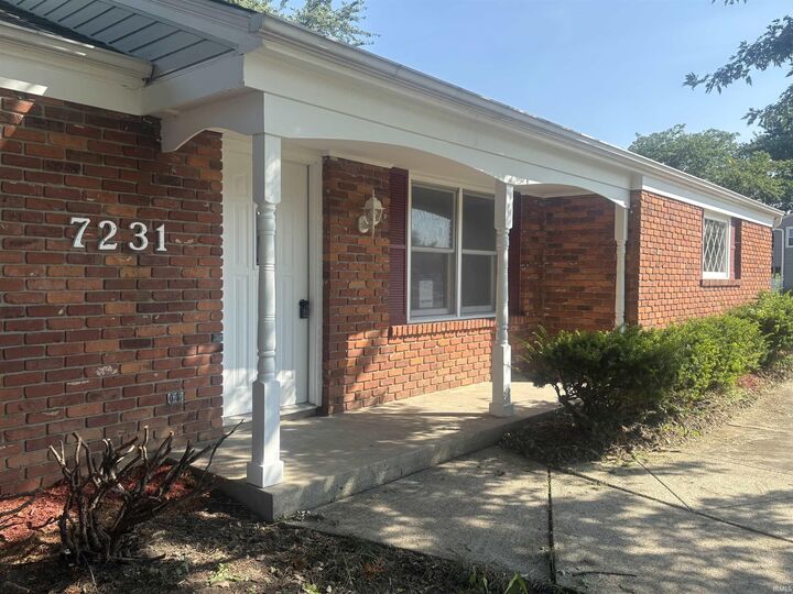 Property Photo: 7231 Treverton Drive IN 46816-2245